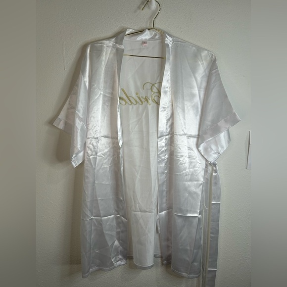 Unbranded White Satin “Bride” Robe with Gold Embroidery - Size Large - Picture 6 of 7